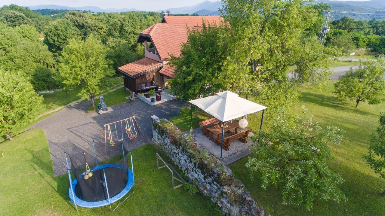 Studio Apartment Karlo Drežnik Grad المظهر الخارجي الصورة