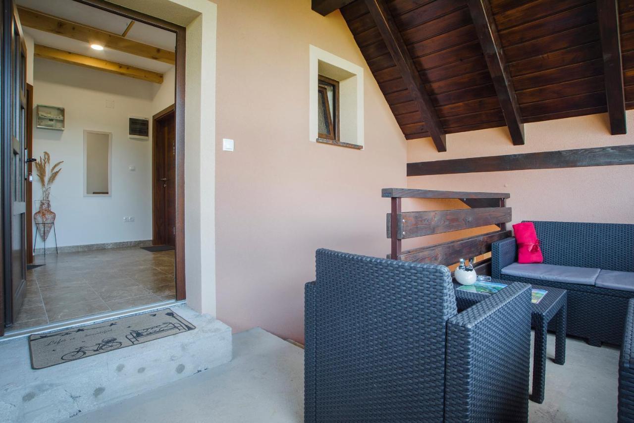 Studio Apartment Karlo Drežnik Grad المظهر الخارجي الصورة